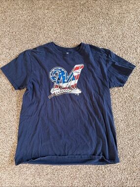 Milwaukee Brewers Patriotic Shirt XL